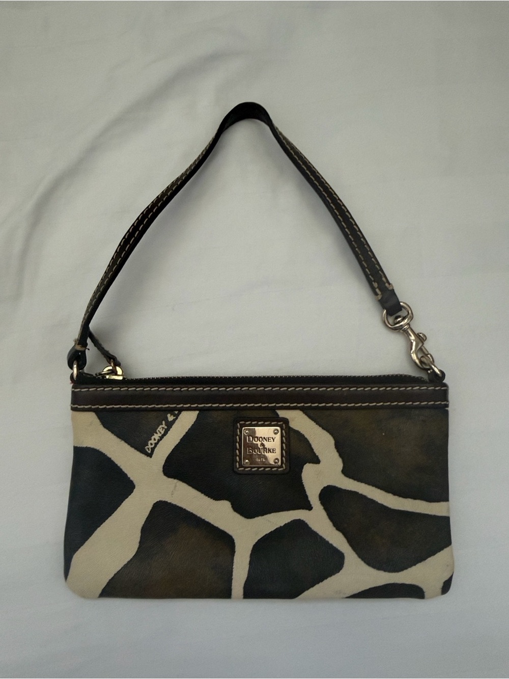 Dooney & Bourke Black and Cream Patterned Wristlet